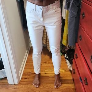Elegant White Skinny Jeans for Women